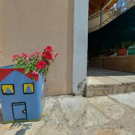 Paralia Vergas Apartments Studio Appartamento *